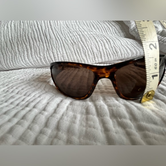 Women’s Tortoise Shell Sunglass, Brown - Picture 2 of 4